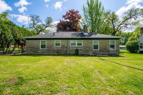 Tiny photo for 6708 S Calhoun Street, Fort Wayne, IN 46807 (MLS # 202616175)