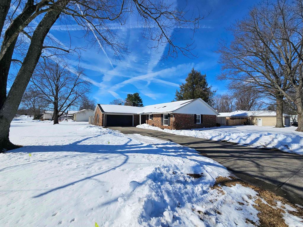 Photo of 1810 Forbes Road, Vincennes, IN 47591 (MLS # 202604006)