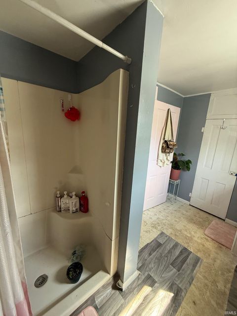 Tiny photo for 211 E Columbia Street, Flora, IN 46929 (MLS # 202612855)