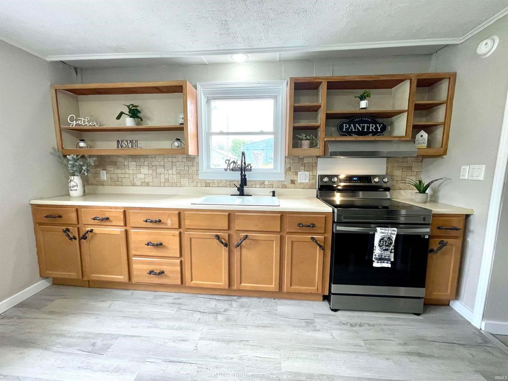 Photo of 318 W 10th Street, Bicknell, IN 47512 (MLS # 202605130)