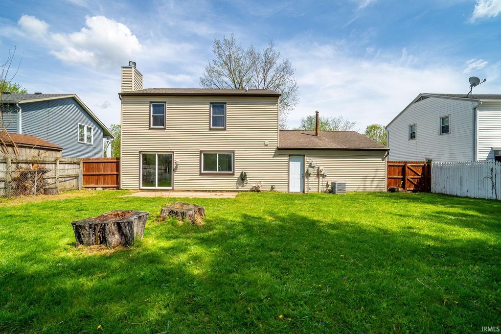 Photo of 3321 Country Park Lane, Fort Wayne, IN 46815 (MLS # 202613480)