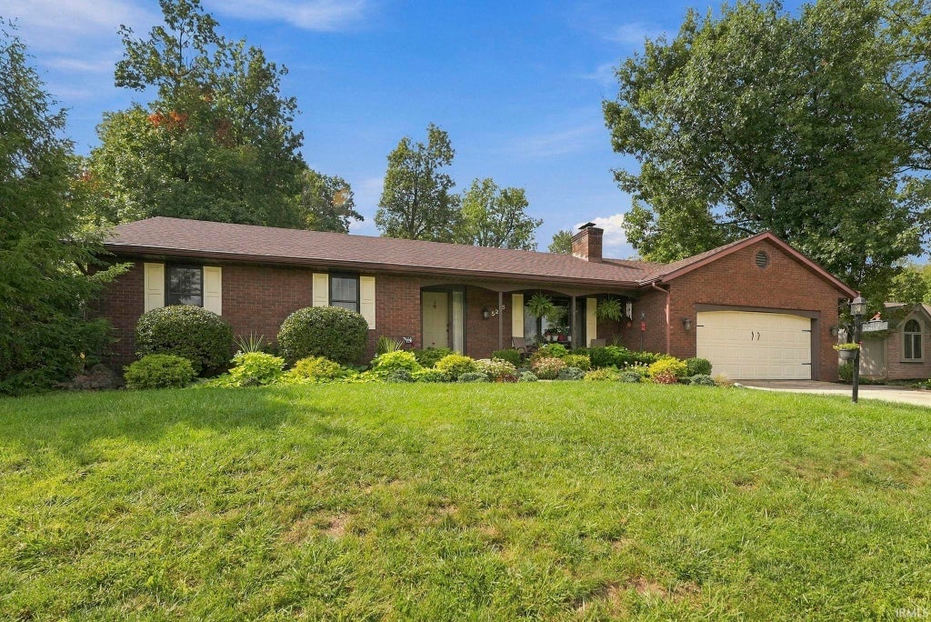 Photo of 5225 Bedrock Court, Fort Wayne, IN 46825 (MLS # 202638633)
