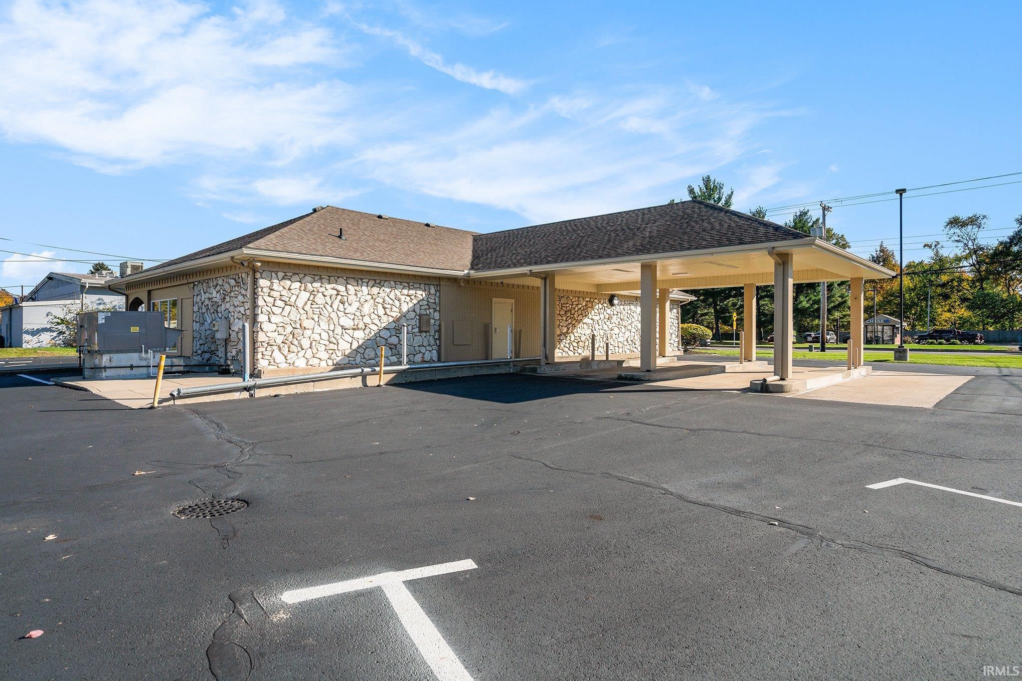 Elkhart, Indiana 46514, United States, ,2 BathroomsBathrooms,Commercial,Active,234128