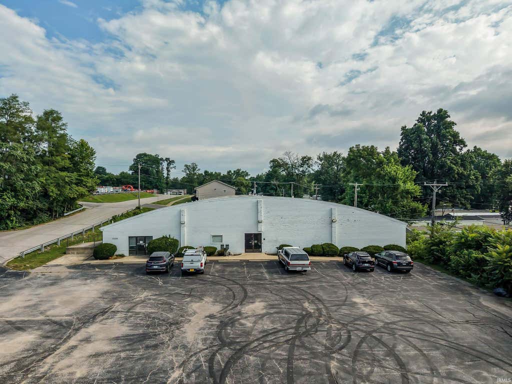 Photo of 1430 N Willis Drive, Bloomington, IN 47404 (MLS # 202631024)
