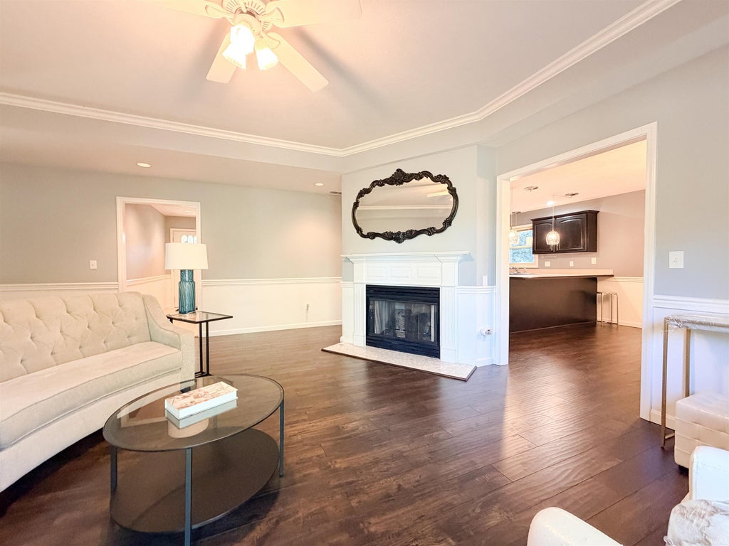 Photo of 3655 Carmona Drive, Newburgh, IN 47630 (MLS # 202640232)