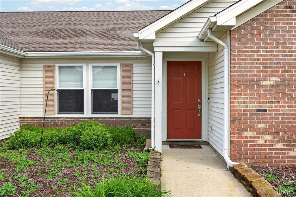 Photo of 400 Buckingham Drive, Lafayette, IN 47909 (MLS # 202617271)