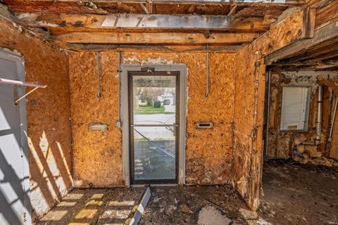 Tiny photo for 212 N Canal Street, Alexandria, IN 46001 (MLS # 202612680)