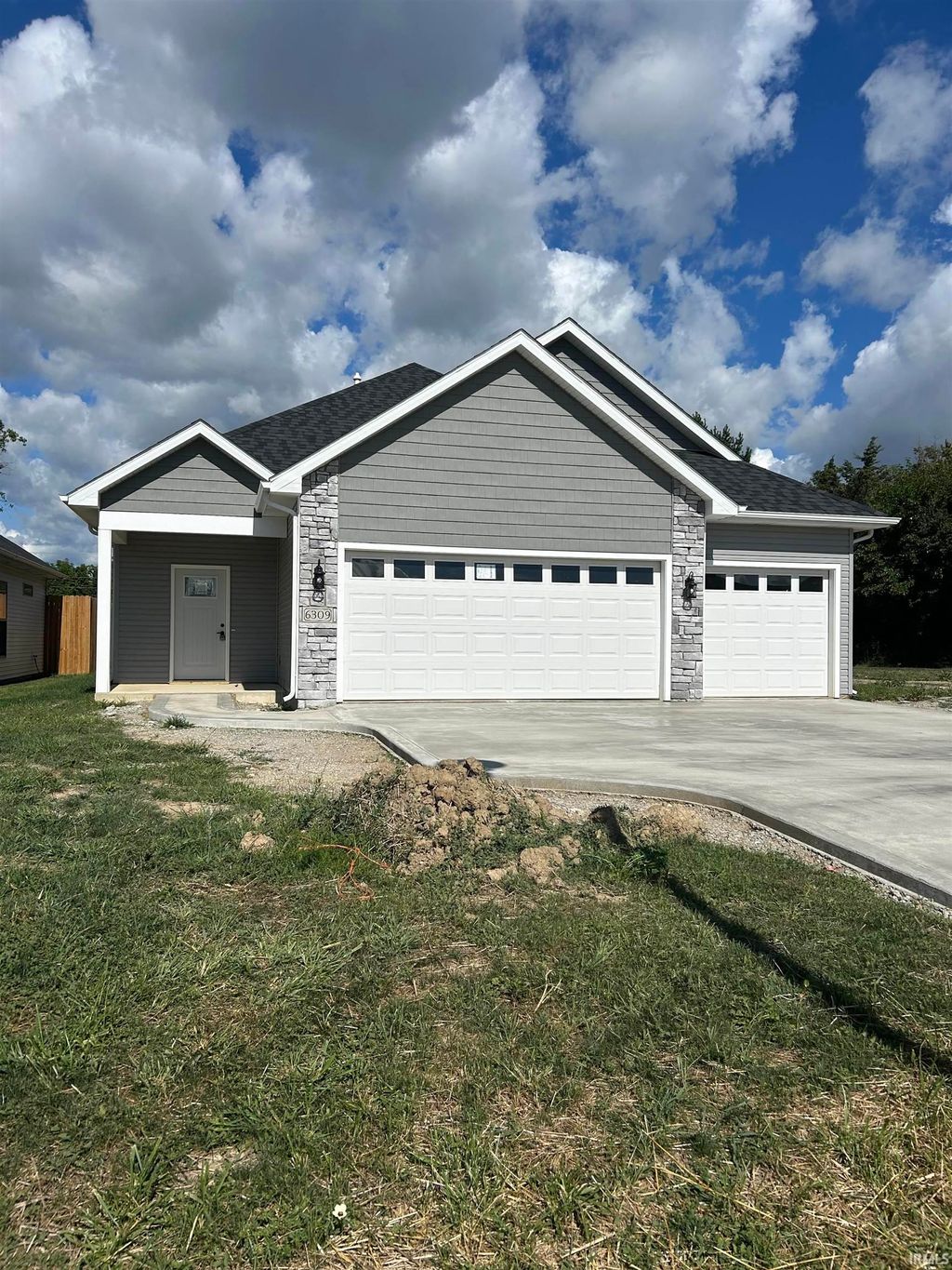 Photo of 6309 Becker Drive, Fort Wayne, IN 46835 (MLS # 202605971)