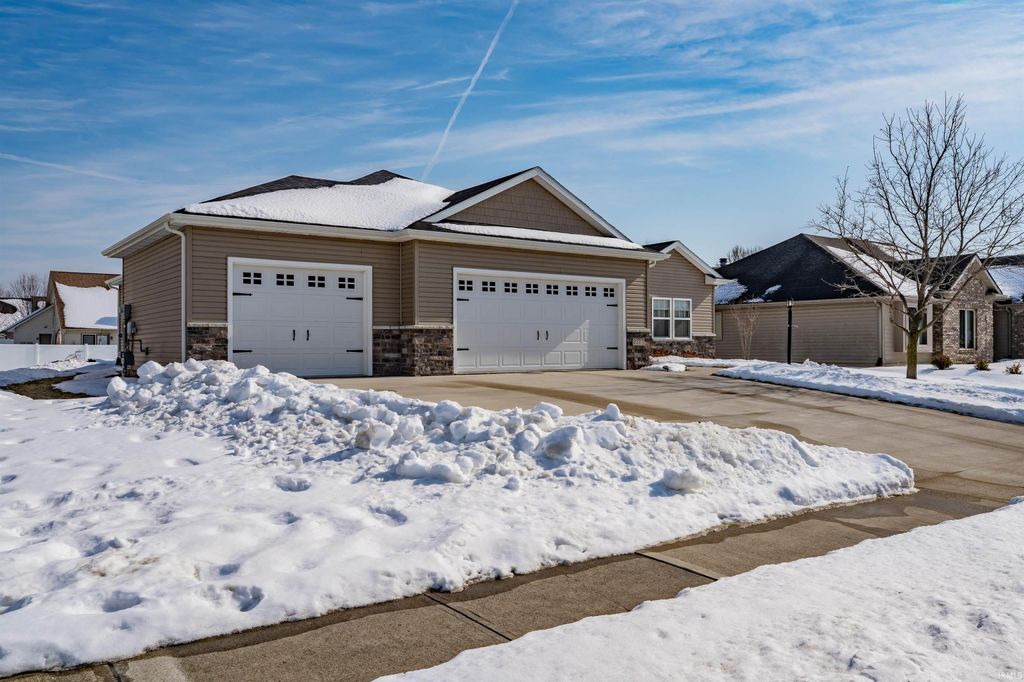Photo of 2227 Blue Harbor Drive, Fort Wayne, IN 46804 (MLS # 202606501)
