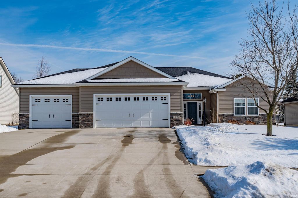 Photo of 2227 Blue Harbor Drive, Fort Wayne, IN 46804 (MLS # 202606501)