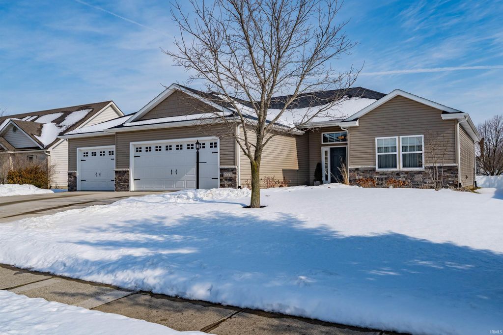 Photo of 2227 Blue Harbor Drive, Fort Wayne, IN 46804 (MLS # 202606501)