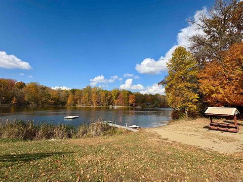 Tiny photo for 7548 W Ridgeview Circle, Logansport, IN 46947 (MLS # 202544520)