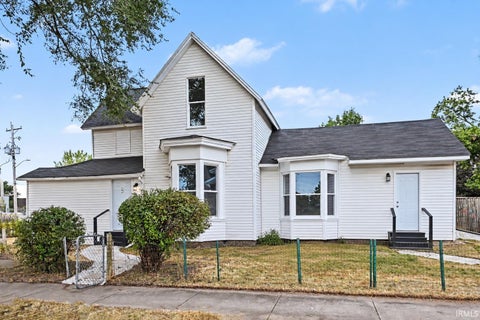 Photo of 502 S HARRISON Street, Elkhart, IN 46516 (MLS # 202641910)