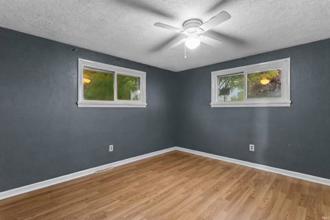 Tiny photo for 1201 E Alto Road, Kokomo, IN 46902 (MLS # 202618989)