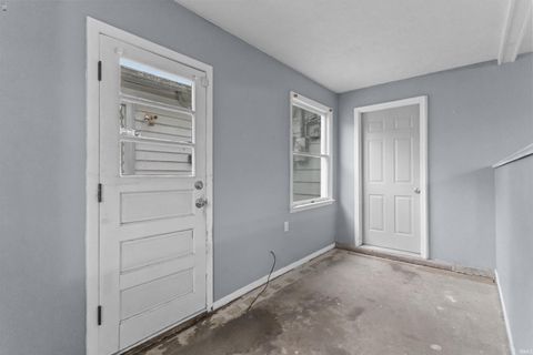 Tiny photo for 1201 E Alto Road, Kokomo, IN 46902 (MLS # 202618989)
