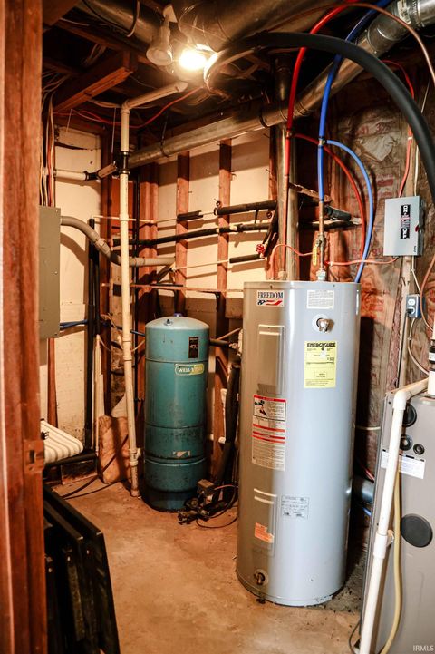 Tiny photo for 1500 N Lakeshore Drive, Kewanna, IN 46939 (MLS # 202425236)