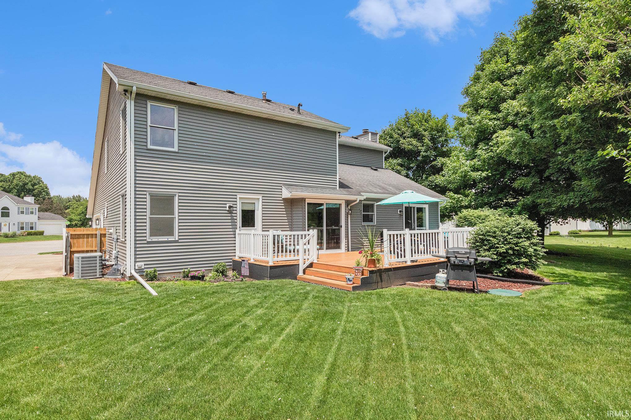 Granger, Indiana 46530, United States, 3 Bedrooms Bedrooms, ,3 BathroomsBathrooms,Residential,Contingent,149943