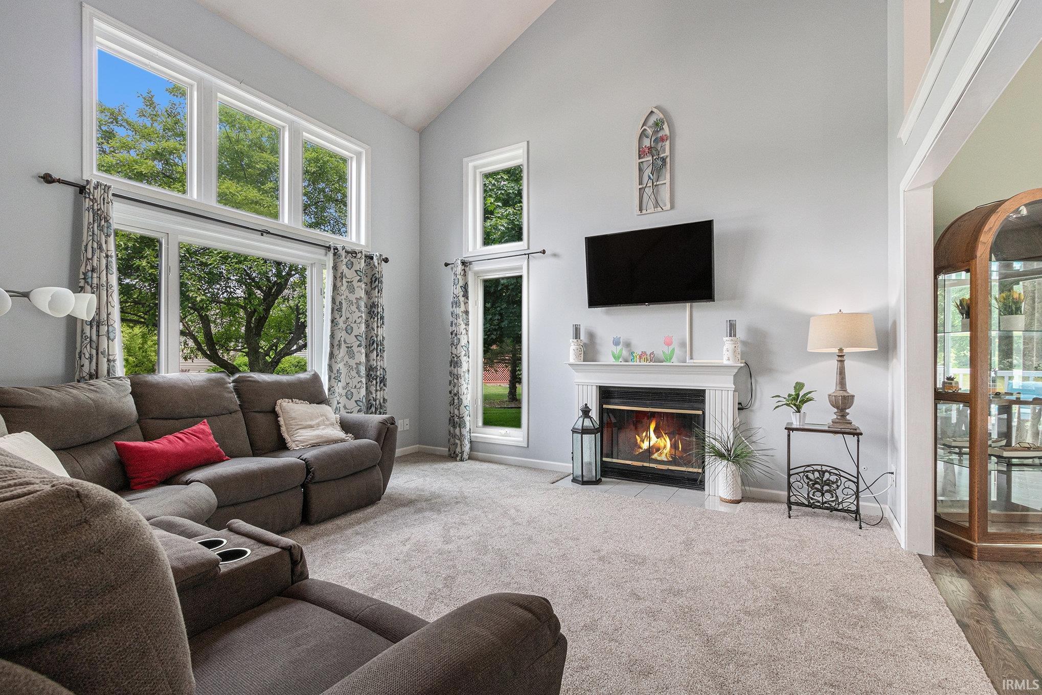 Granger, Indiana 46530, United States, 3 Bedrooms Bedrooms, ,3 BathroomsBathrooms,Residential,Contingent,149943