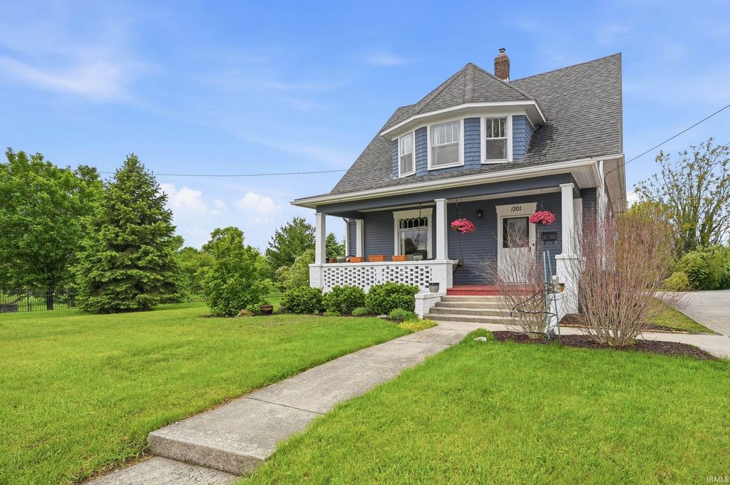 Photo of 1301 N Walnut Street, Muncie, IN 47303 (MLS # 202617011)