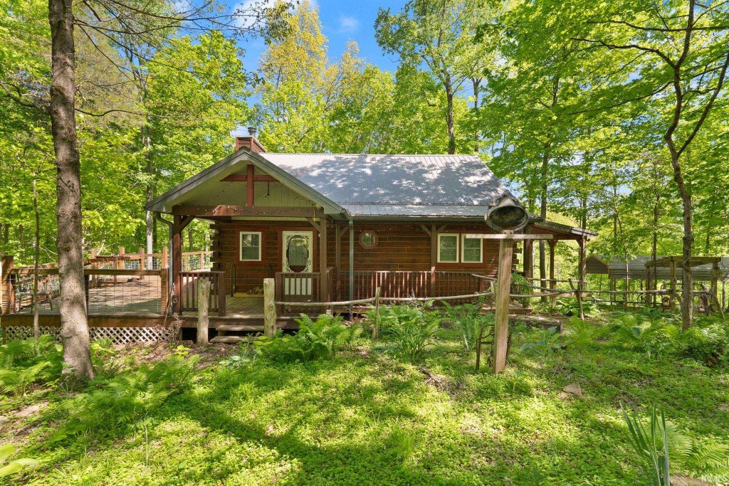 Photo of 652 W State Rd 64, English, IN 47118 (MLS # 202643939)
