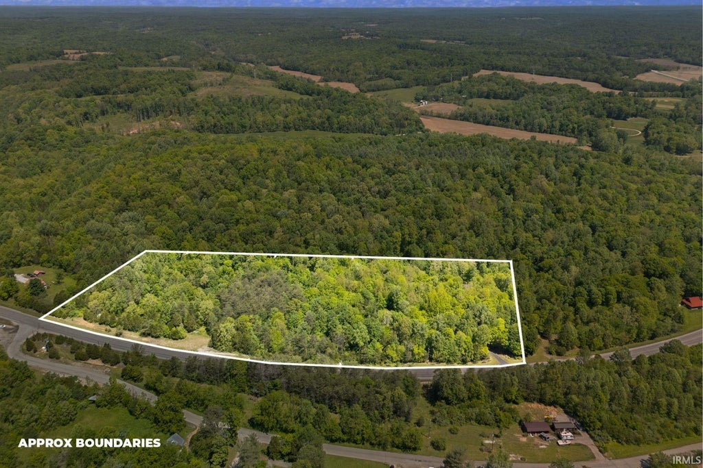 Photo of 652 W State Rd 64, English, IN 47118 (MLS # 202643939)