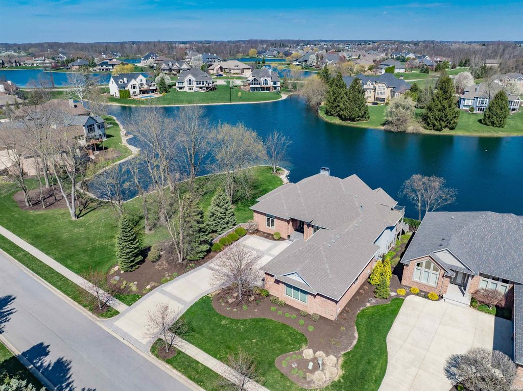 Photo of 14704 Gateside Drive, Fort Wayne, IN 46814 (MLS # 202612332)