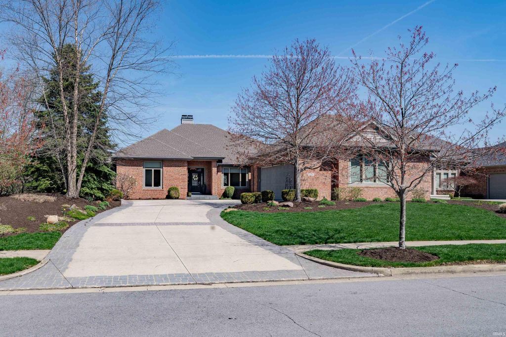 Photo of 14704 Gateside Drive, Fort Wayne, IN 46814 (MLS # 202612332)