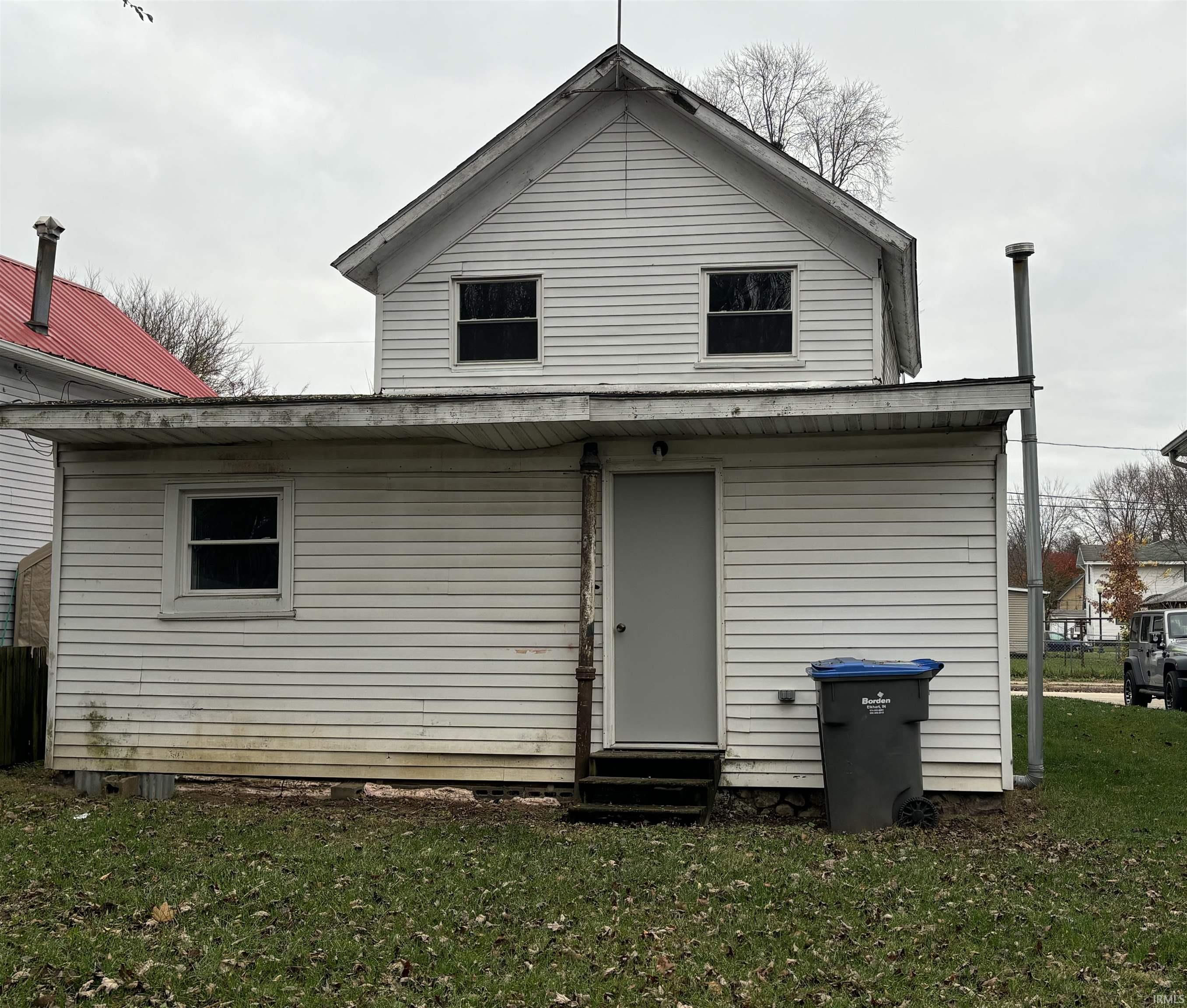 Goshen, Indiana 46528, United States, 2 Bedrooms Bedrooms, ,1 BathroomBathrooms,Residential,Active,32327