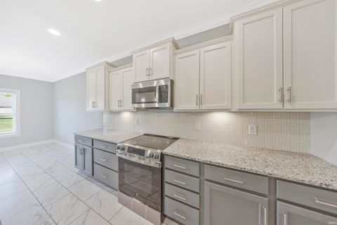 Tiny photo for 3538 Greeley Drive, Evansville, IN 47715 (MLS # 202543802)