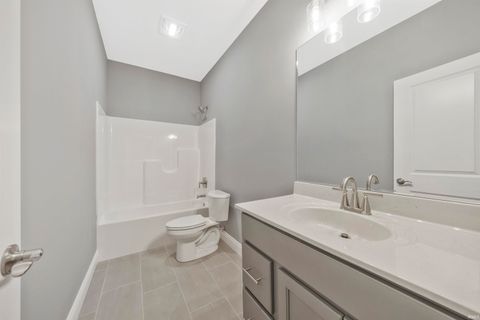 Tiny photo for 3538 Greeley Drive, Evansville, IN 47715 (MLS # 202543802)