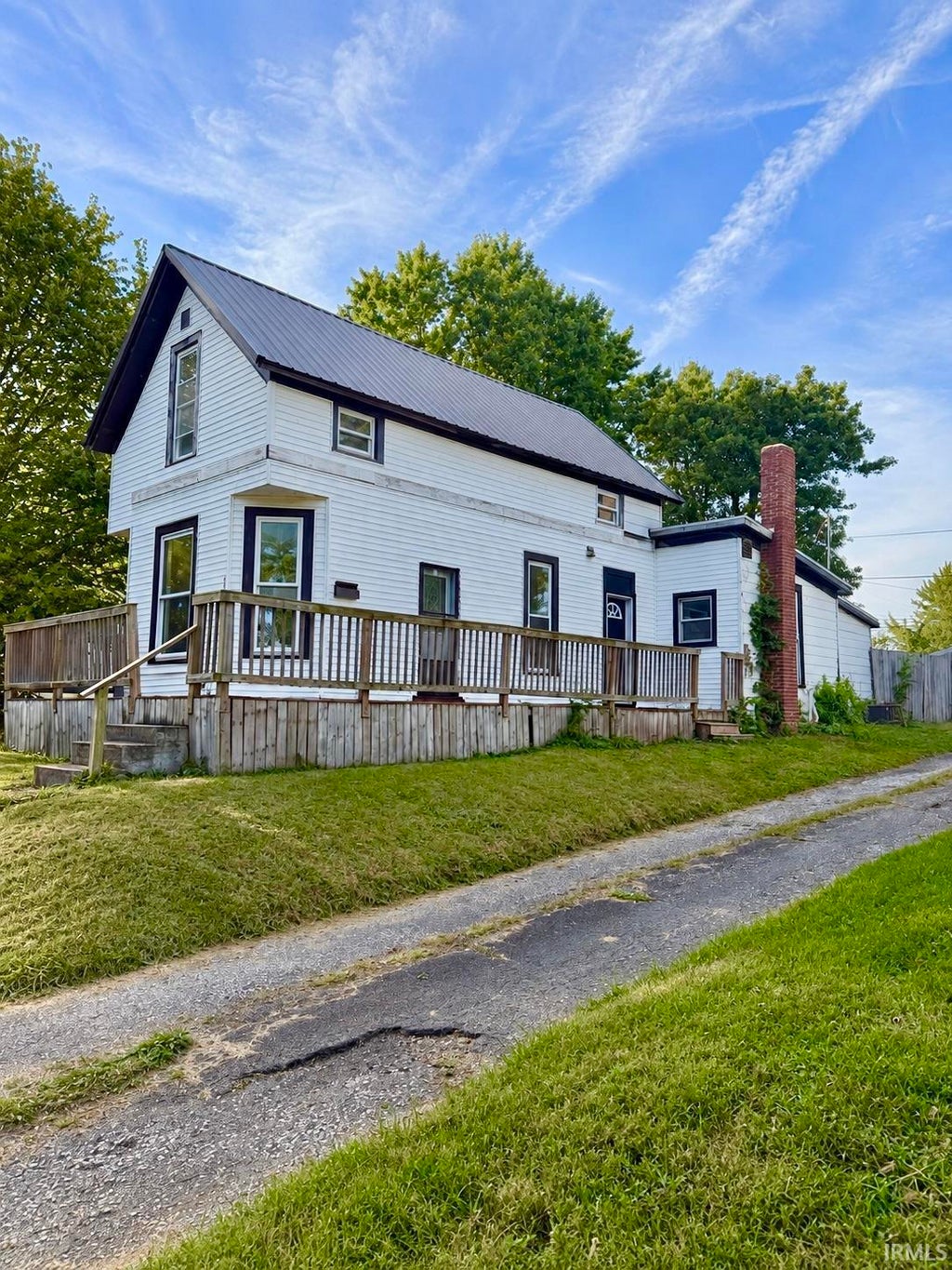 Photo of 344 Elm Street, Wabash, IN 46992 (MLS # 202638362)
