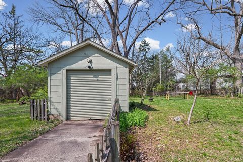 Tiny photo for 619 Rose Street, West Lafayette, IN 47906 (MLS # 202612319)