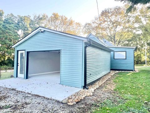 Tiny photo for 203 Beal Street, Logansport, IN 46947 (MLS # 202538228)