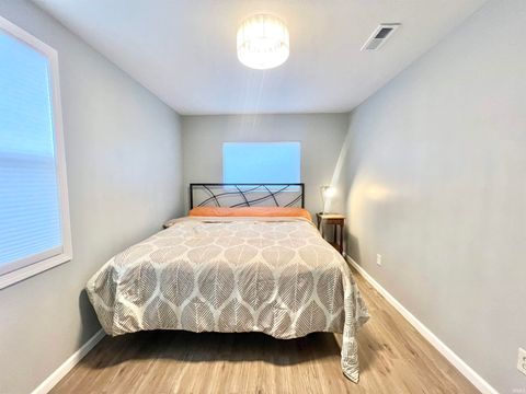 Tiny photo for 203 Beal Street, Logansport, IN 46947 (MLS # 202538228)