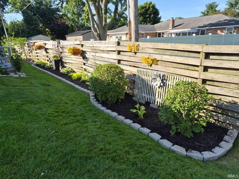 Tiny photo for 2809 Rockford Court, Kokomo, IN 46902 (MLS # 202625094)