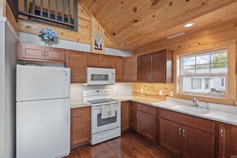 Tiny photo for 6105 N 300 E, Monon, IN 47959 (MLS # 202542251)