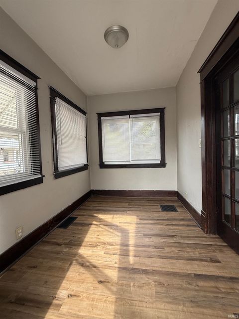 Tiny photo for 310 N Lindsay Street, Kokomo, IN 46901 (MLS # 202543679)