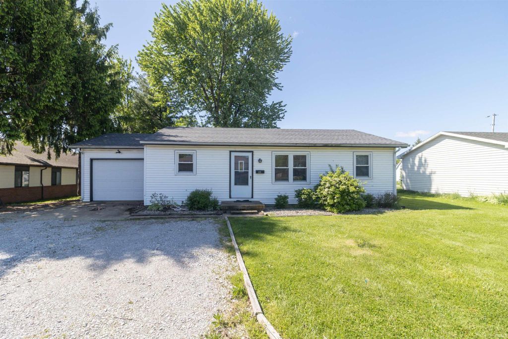 Photo of 603 E 11Th Street, Rushville, IN 46173 (MLS # 202616734)