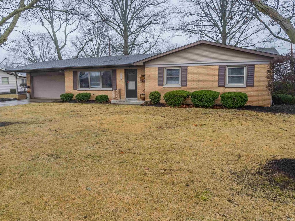 Photo of 1224 W Clark St, Berne, IN 46711 (MLS # 202606629)