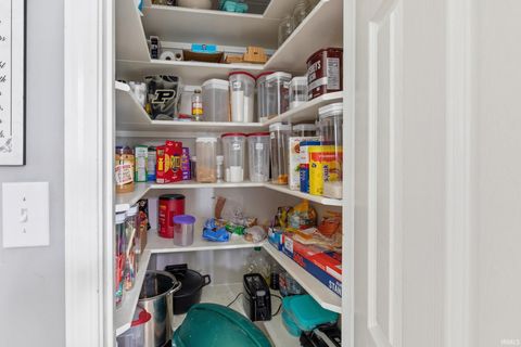 Tiny photo for 174 S 950 E, Greentown, IN 46936 (MLS # 202613333)