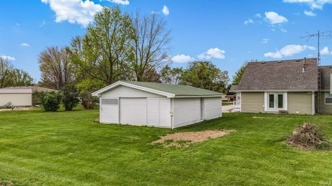 Tiny photo for 174 S 950 E, Greentown, IN 46936 (MLS # 202613333)
