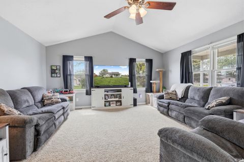 Tiny photo for 174 S 950 E, Greentown, IN 46936 (MLS # 202613333)