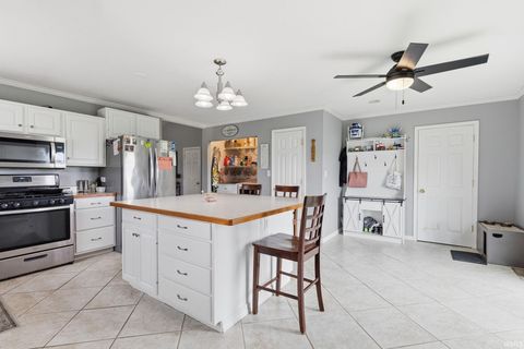 Tiny photo for 174 S 950 E, Greentown, IN 46936 (MLS # 202613333)