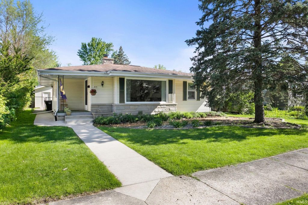 Photo of 415 Ostemo Place, South Bend, IN 46617 (MLS # 202616613)