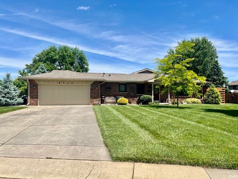 Tiny photo for 2714 Executive Court, Kokomo, IN 46902 (MLS # 202620032)