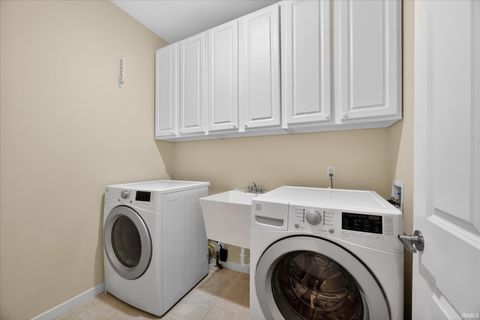 Tiny photo for 6638 E Everett Arnold Drive, Bloomington, IN 47408 (MLS # 202609514)