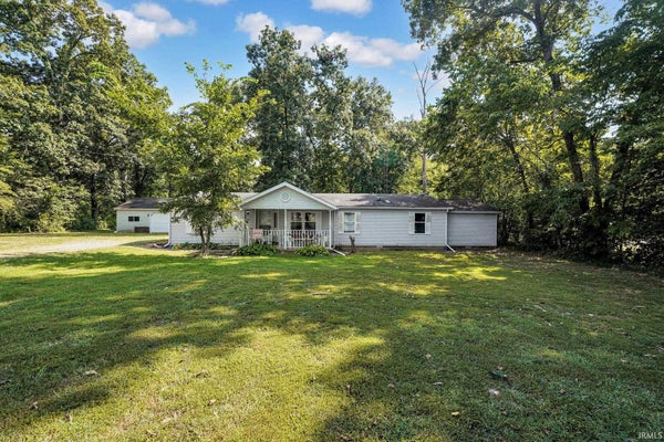 9331 WABASH 17 AVE, MOUNT CARMEL, IL 62863 - Image dfecc22a01a23cd4aef3a5d0b63a3adf/3448234816