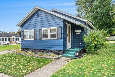 Photo of 125 E Omer Avenue, Mishawaka, IN 46545 (MLS # 202544062)