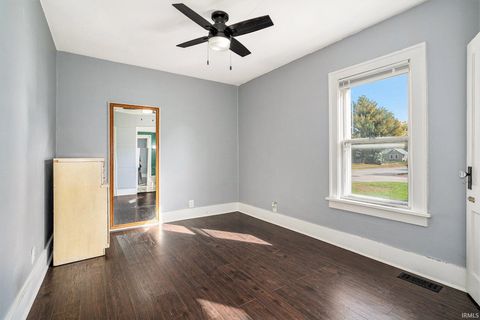 Tiny photo for 125 E Omer Avenue, Mishawaka, IN 46545 (MLS # 202544062)