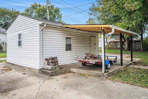 Tiny photo for 125 E Omer Avenue, Mishawaka, IN 46545 (MLS # 202544062)